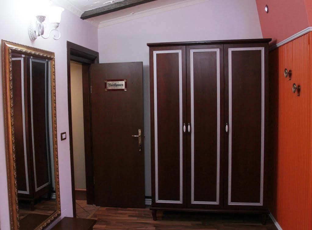 Hotel Boutique Vila Fernando Tirana Exteriér fotografie