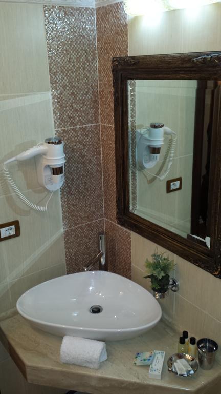 Hotel Boutique Vila Fernando Tirana Pokoj fotografie